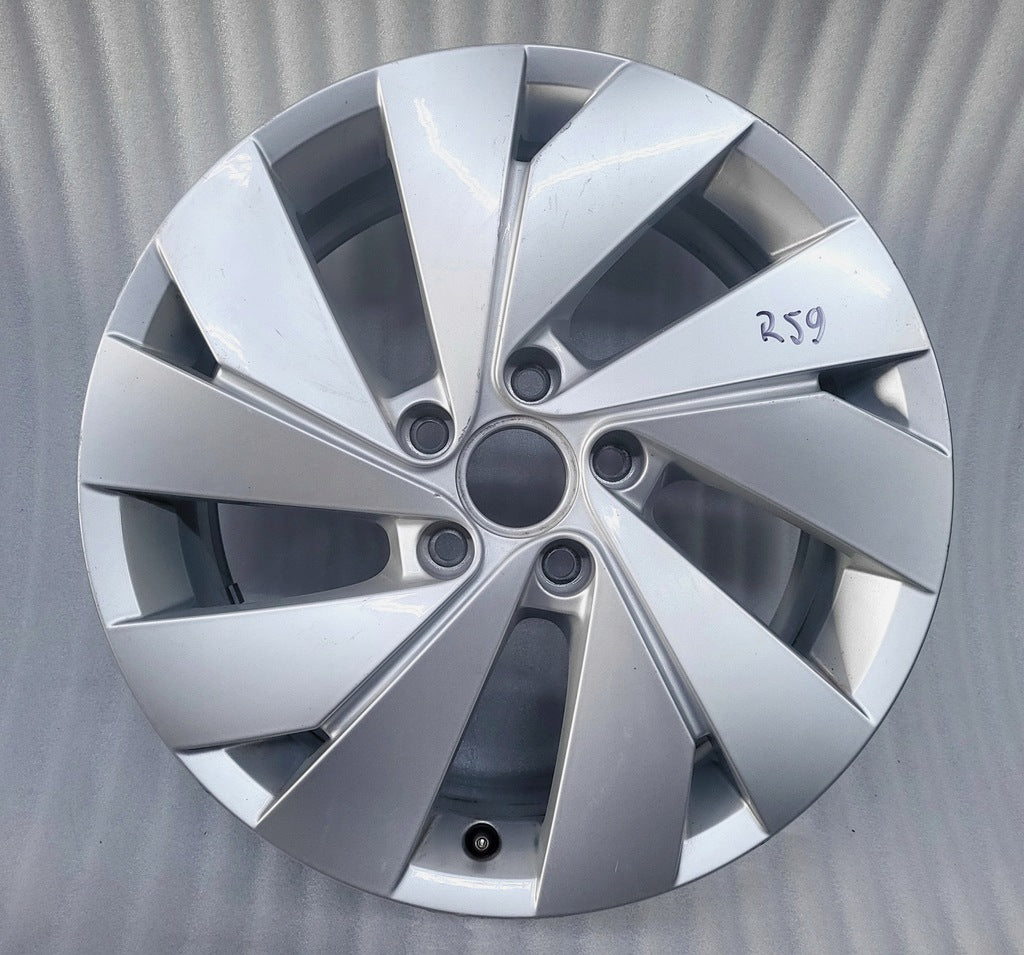 1x Alufelge 17 Zoll 6.5" 5x112 46ET Glanz Silber 5H0601025B VW Golf Rim Wheel FEL5570556841fj