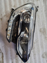 Load image into Gallery viewer, Frontscheinwerfer Renault Megane IV 260102555R Rechts Scheinwerfer Headlight SCH5797408002jv