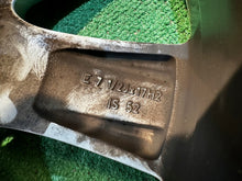 Laden Sie das Bild in den Galerie-Viewer, 1x Alufelge 17 Zoll 7.5" 5x112 52ET 6868276 Mini Countryman F60 Rim Wheel FEL6196246468dd