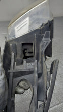 Laden Sie das Bild in den Galerie-Viewer, Frontscheinwerfer Saab 9-5 89008301 Xenon Rechts Scheinwerfer Headlight