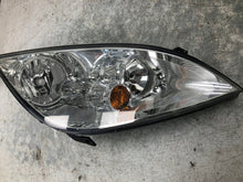 Laden Sie das Bild in den Galerie-Viewer, Frontscheinwerfer Mitsubishi Colt VI MR957354 Rechts Scheinwerfer Headlight