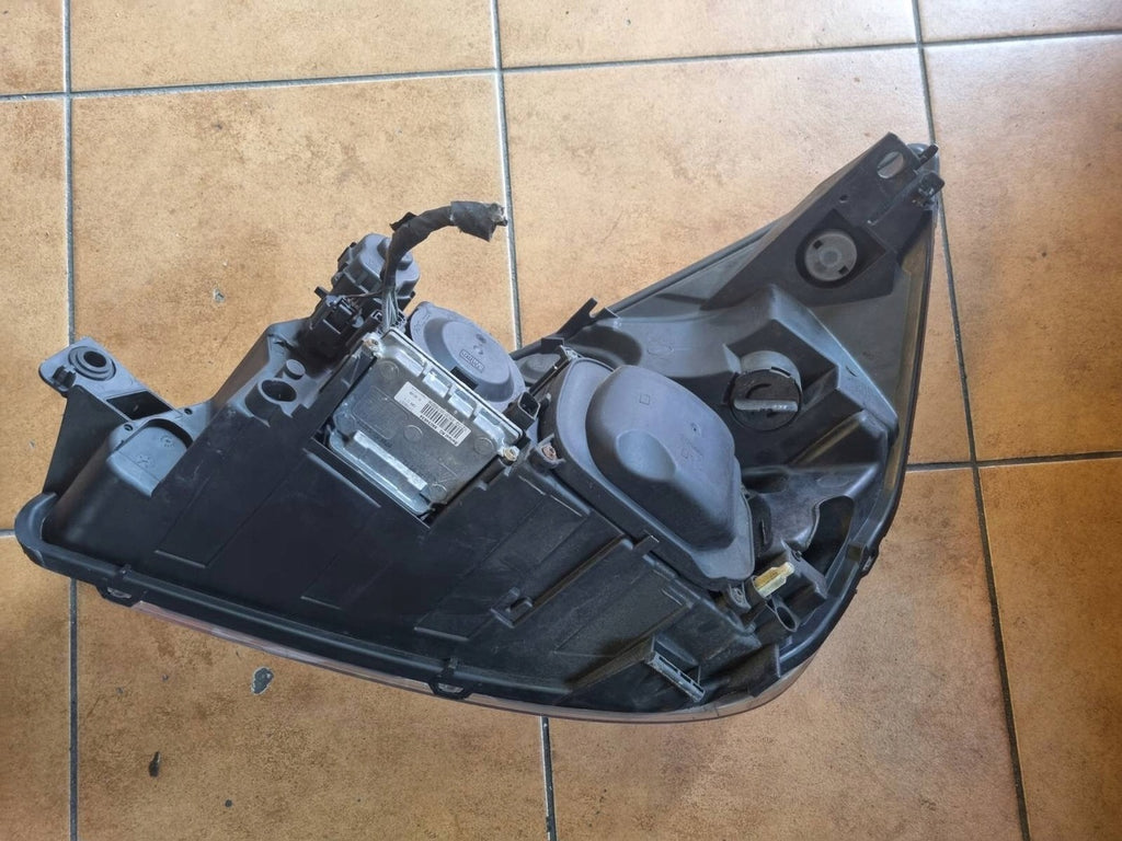 Frontscheinwerfer Renault Espace IV 82003-94707 Xenon Rechts Headlight