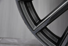 Laden Sie das Bild in den Galerie-Viewer, 1x Alufelge 19 Zoll 8.5" 5x112 35ET Glanz Mg Rim Wheel FEL2761966821vl
