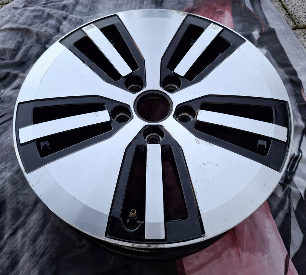 1x Alufelge 16 Zoll 6.5" 5x112 46ET Glanz Silber 5GE601025 VW I Rim Wheel FEL2104349905ad