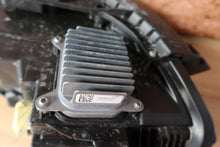 Laden Sie das Bild in den Galerie-Viewer, Frontscheinwerfer Tesla Model 1EX2717 1514953-00D LED Rechts Headlight