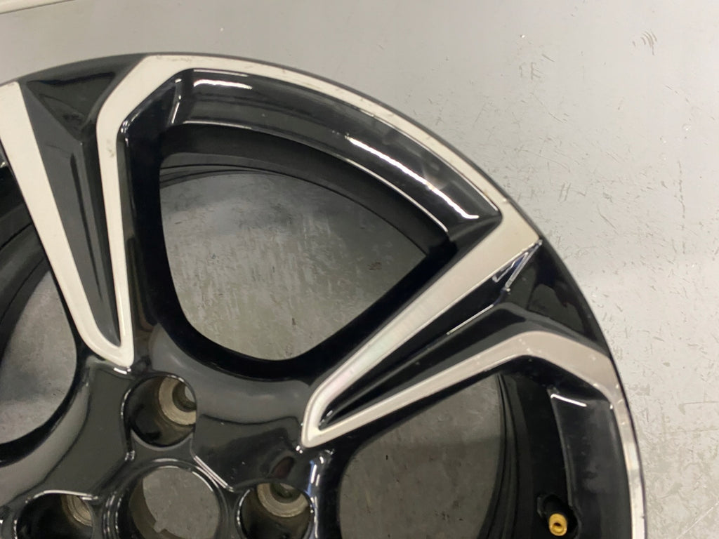 1x Alufelge 17 Zoll 7.0" 4x108 38ET Glanz Schwarz 39182183 Opel Corsa F FEL7756430098yv