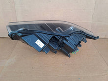 Laden Sie das Bild in den Galerie-Viewer, Frontscheinwerfer Ford PR3B13005CJ Rechts Scheinwerfer Headlight SCH3081919400vt