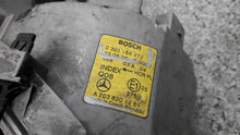 Load image into Gallery viewer, Frontscheinwerfer Mercedes-Benz W203 0301166272 Rechts Scheinwerfer Headlight SCH7642649625hs
