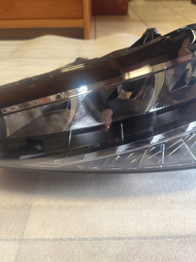 Frontscheinwerfer Skoda Scala 657941015 LED Links Scheinwerfer Headlight SCH8992046272gi