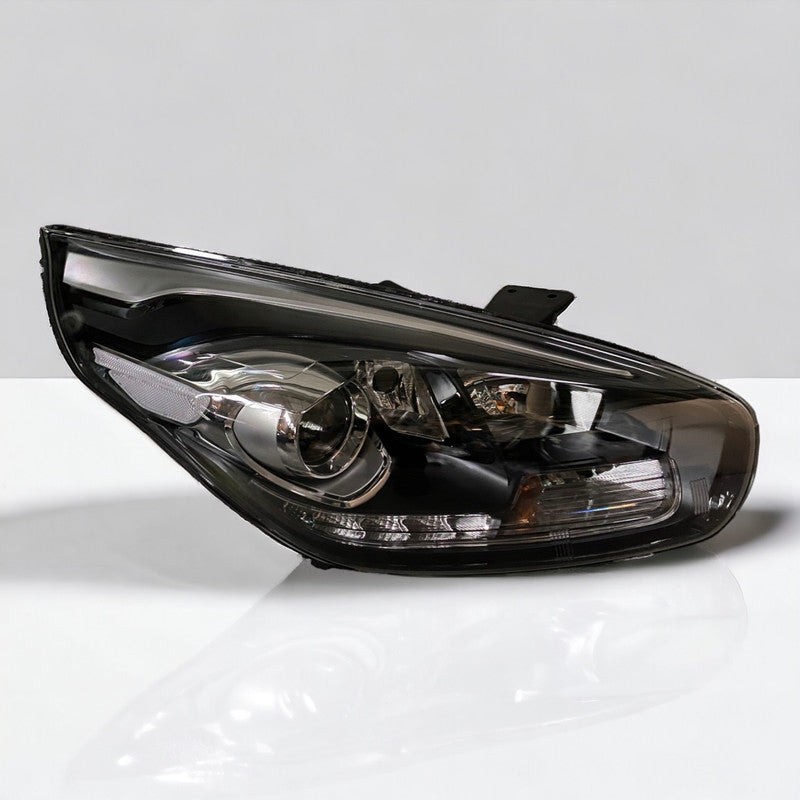 Frontscheinwerfer Kia Carens IV 92102-A4 Xenon Rechts Scheinwerfer Headlight