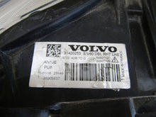 Load image into Gallery viewer, Frontscheinwerfer Volvo S60 V60 31420253 Xenon Links Scheinwerfer Headlight SCH1363810115ws