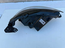 Laden Sie das Bild in den Galerie-Viewer, Frontscheinwerfer Opel Corsa F 1653233280 Links Scheinwerfer Headlight SCH2947647280cn