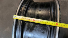 Load image into Gallery viewer, 1x Alufelge 17 Zoll 7.5" 5x114.3 40ET Glanz Schwarz 42611-02R30 Toyota Corolla FEL5081440381hq