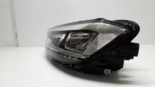 Laden Sie das Bild in den Galerie-Viewer, Frontscheinwerfer VW Touran 5TB941035B LED Links Scheinwerfer Headlight