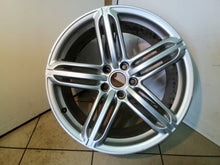 Laden Sie das Bild in den Galerie-Viewer, 1x Alufelge 19 Zoll 9.0" 5x112 52ET 8J0601025CM Audi Rim Wheel FEL3230829792ig