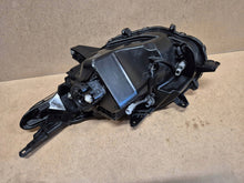 Laden Sie das Bild in den Galerie-Viewer, Frontscheinwerfer Mitsubishi L200 8301C730 Rechts Scheinwerfer Headlight SCH2195423869dx