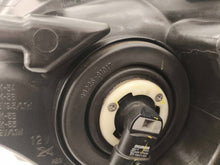 Laden Sie das Bild in den Galerie-Viewer, Frontscheinwerfer Toyota Hilux VIII 99226-81017 81110-0K792 LED Rechts Headlight SCH5945050349fu