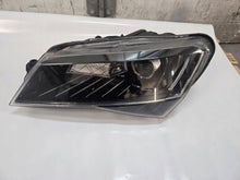 Laden Sie das Bild in den Galerie-Viewer, Frontscheinwerfer Skoda Superb 3V1941015A Links Scheinwerfer Headlight SCH5856896738cp
