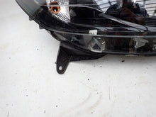 Load image into Gallery viewer, Frontscheinwerfer Renault Captur I 260105066R 030128120200 LED Rechts Headlight