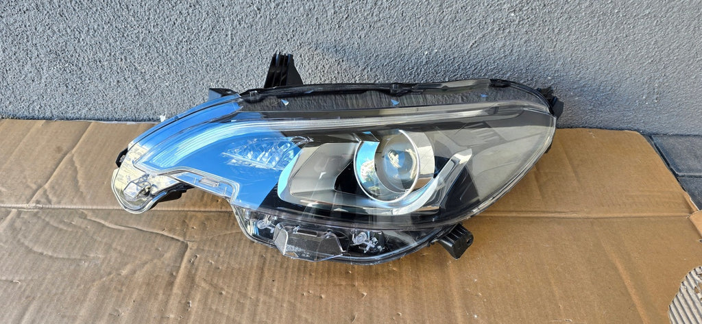 Frontscheinwerfer Peugeot 108 90144088 81150-0H150 Links Scheinwerfer Headlight