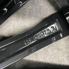 Load image into Gallery viewer, 4x Alufelge 19 Zoll 8.5" 5x112 25ET Glanz Schwarz 6861225 BMW 7 G11 G12 FEL3654471875ms
