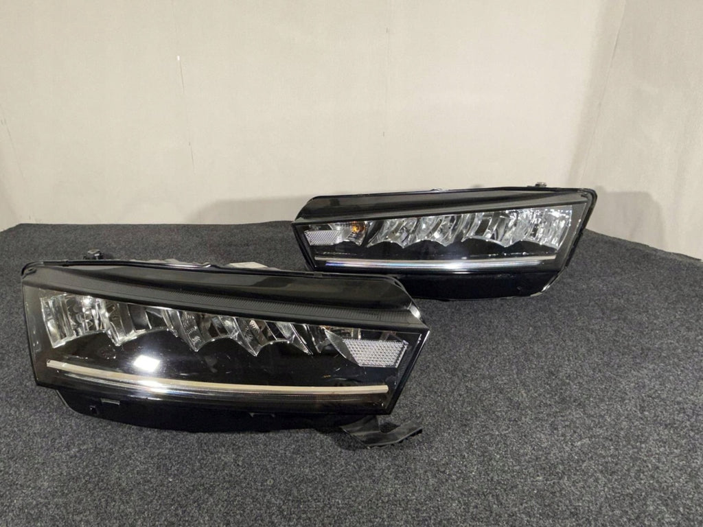 Frontscheinwerfer Skoda Octavia I 5E4941016 5E4941015 Ein Satz Headlight SCH7357040014pl