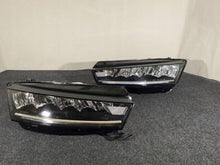 Laden Sie das Bild in den Galerie-Viewer, Frontscheinwerfer Skoda Octavia I 5E4941016 5E4941015 Ein Satz Headlight SCH7357040014pl