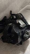 Load image into Gallery viewer, Frontscheinwerfer Kia Sportage R292112010 Links Scheinwerfer Headlight SCH8890065097ub
