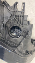 Laden Sie das Bild in den Galerie-Viewer, Frontscheinwerfer Audi A1 8XA941005 Links Scheinwerfer Headlight SCH9249504237rq