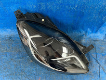 Laden Sie das Bild in den Galerie-Viewer, Frontscheinwerfer Ford Puma L1TB-13E014-CG Rechts Scheinwerfer Headlight