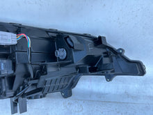 Laden Sie das Bild in den Galerie-Viewer, Frontscheinwerfer Mitsubishi Space Star 8301D445 LED Links Headlight