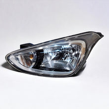 Laden Sie das Bild in den Galerie-Viewer, Frontscheinwerfer Hyundai I10 92101-B9000 Links Scheinwerfer Headlight