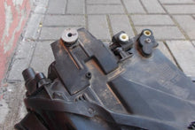 Load image into Gallery viewer, Frontscheinwerfer VW Golf Sportsvan 517941032B Xenon Rechts Headlight SCH7318400182js