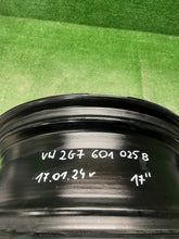 Laden Sie das Bild in den Galerie-Viewer, 1x Alufelge 17 Zoll 6.5" 5x100 39ET Glanz Silber 2G7601025B VW T-Cross Rim Wheel FEL5888329723dm