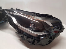 Laden Sie das Bild in den Galerie-Viewer, Frontscheinwerfer BMW G42 5A03E31 5A03E32 Full LED Ein Satz Headlight SCH4426888630up