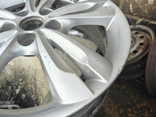 Load image into Gallery viewer, 1x Alufelge 17 Zoll 6.5" 5x114.3 48ET Silber 52910-2S210 Hyundai Tucson FEL6655163795wy