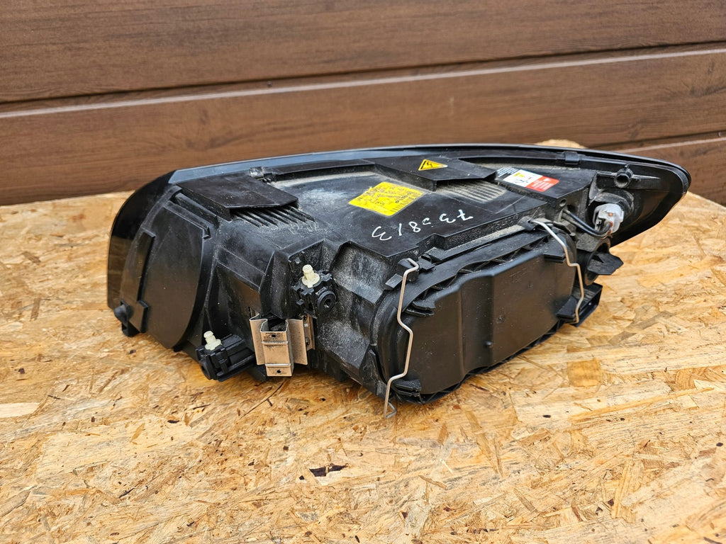 Frontscheinwerfer Volvo S40 II 30698890 Xenon Rechts Scheinwerfer Headlight SCH9652525376zr