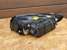 Load image into Gallery viewer, Frontscheinwerfer Volvo S40 II 30698890 Xenon Rechts Scheinwerfer Headlight SCH9652525376zr