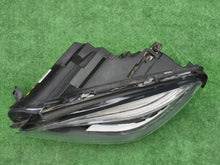 Laden Sie das Bild in den Galerie-Viewer, Frontscheinwerfer Mercedes-Benz W166 A1668207859 Bi-Xenon Links Headlight SCH1756703357pc