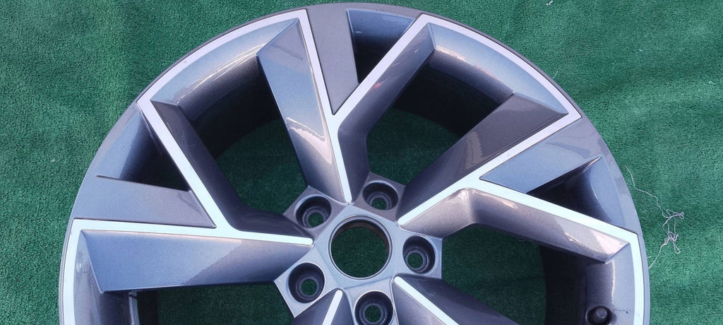 1x Alufelge 19 Zoll 5x112 565601025N Skoda Karoq Rim Wheel FEL5454557568hy