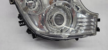 Laden Sie das Bild in den Galerie-Viewer, Frontscheinwerfer Mercedes-Benz A9608200739 Xenon Rechts Scheinwerfer Headlight