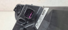 Laden Sie das Bild in den Galerie-Viewer, Frontscheinwerfer Seat Tarraco 5FK941008J Rechts Scheinwerfer Headlight SCH3156116168zq
