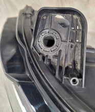 Laden Sie das Bild in den Galerie-Viewer, Frontscheinwerfer Peugeot 308 9816990680-00 Links Scheinwerfer Headlight SCH8667293908oc