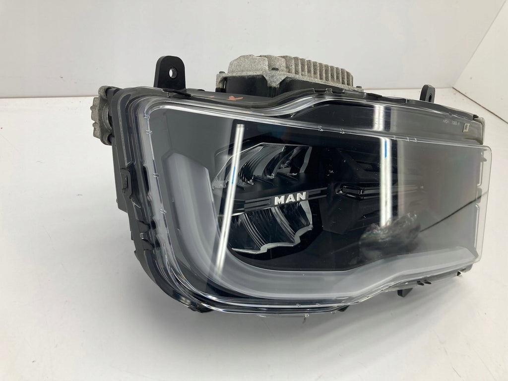 Frontscheinwerfer Man 81251016822 LED Rechts Scheinwerfer Headlight SCH8523887855bk