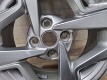 Load image into Gallery viewer, 1x Alufelge 15 Zoll 6.0" 4x100 48ET Glanz Silber 52910-K7100 Hyundai I10 I20 FEL1394508324gc