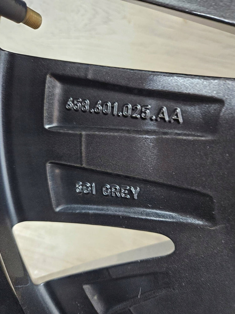 1x Alufelge 17 Zoll 6.5" 5x100 40ET Graphit 658601025 Skoda Scala Kamiq FEL5174250185dn