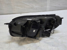 Laden Sie das Bild in den Galerie-Viewer, Frontscheinwerfer Opel Zafira Vivaro 9832836480 Rechts Scheinwerfer Headlight SCH3554169601ph