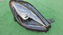 Laden Sie das Bild in den Galerie-Viewer, Frontscheinwerfer Maserati I 06702930730 Rechts Scheinwerfer Headlight SCH6236961427ck