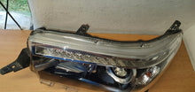 Laden Sie das Bild in den Galerie-Viewer, Frontscheinwerfer Toyota Hilux Full LED Links Scheinwerfer Headlight SCH6428686387vk