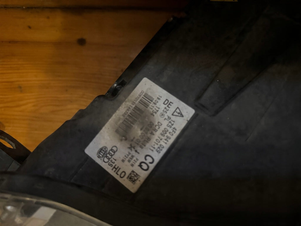 Frontscheinwerfer Audi A6 C6 4F0941029 Xenon Ein Stück (Rechts oder Links)